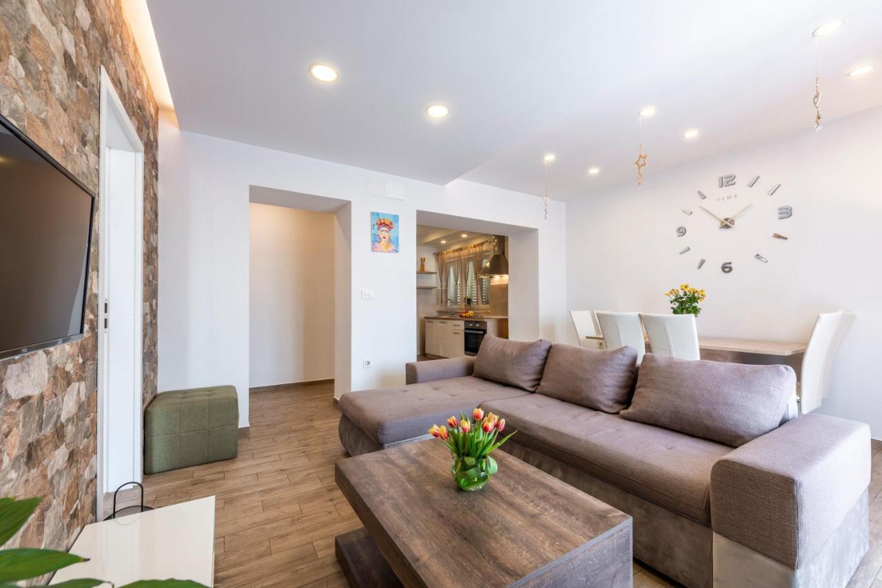 Charming Apartment Ines ดูบรอฟนิก ภายนอก รูปภาพ